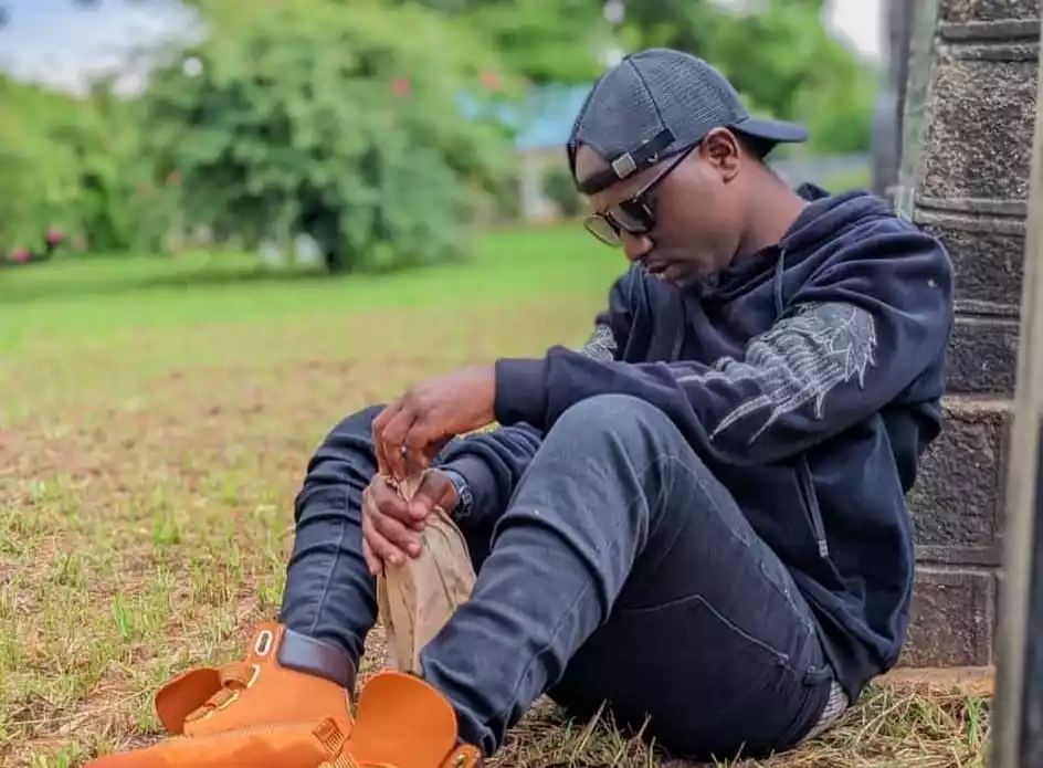 Bando Mc Naomba Tuongee Lyrics Video Download