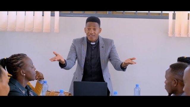 Elias Jacob Amen video 640x360 1