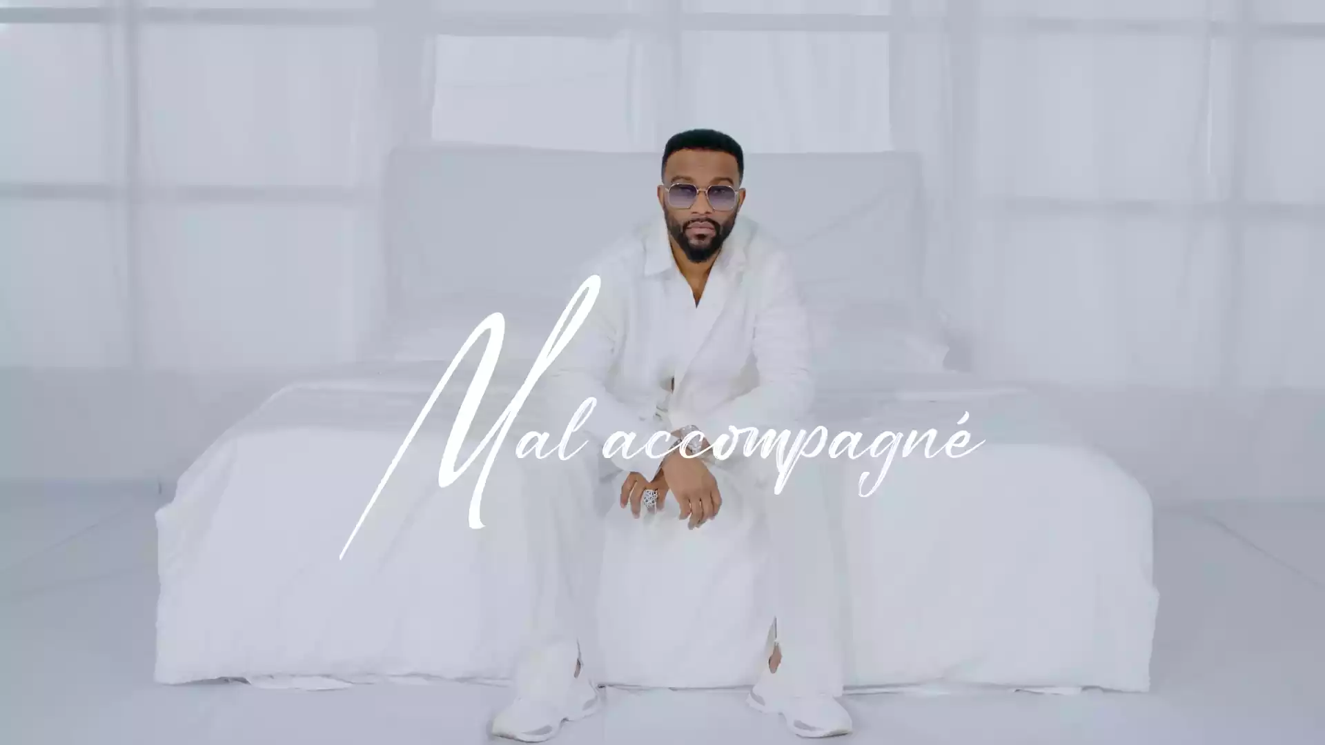 Fally Ipupa Mal accompagne