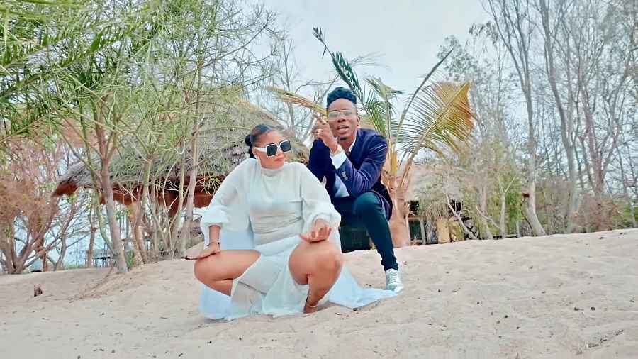 Khadija ziota ft best naso Twanga