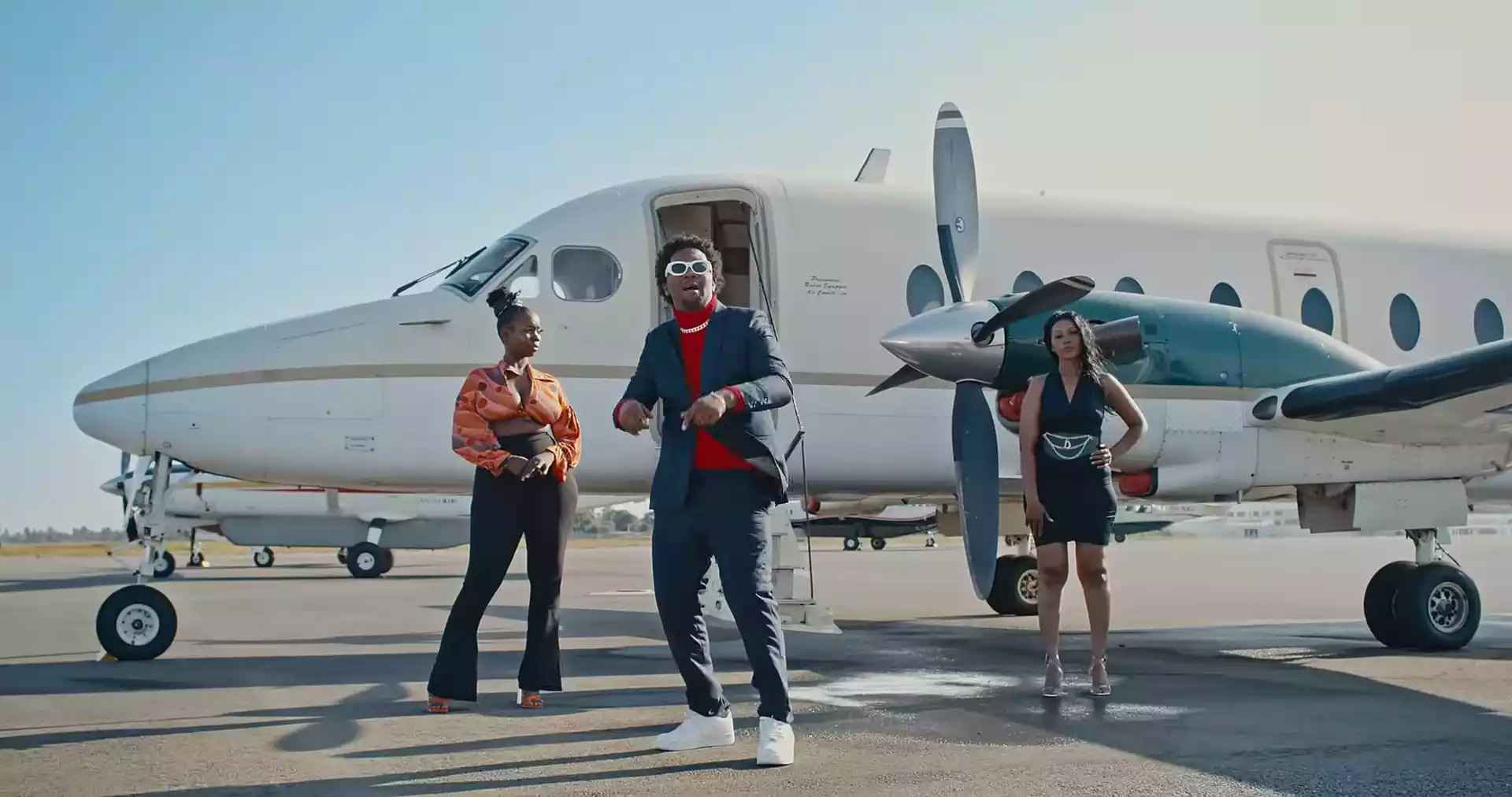 Madee ft Macvoice Fedha na Heshima Video Download