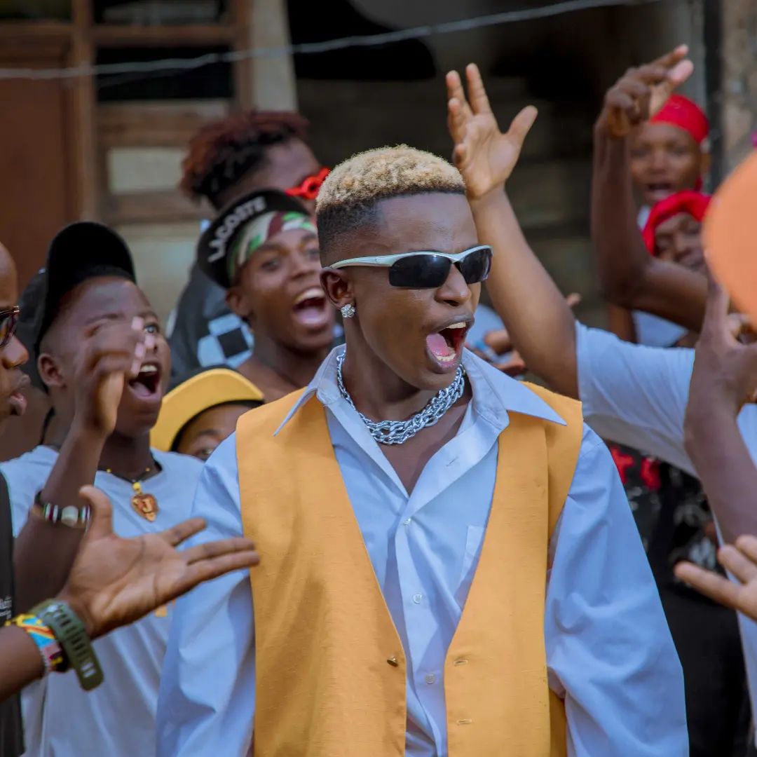 Mchina Mweusi Leo Club Mp3 Download