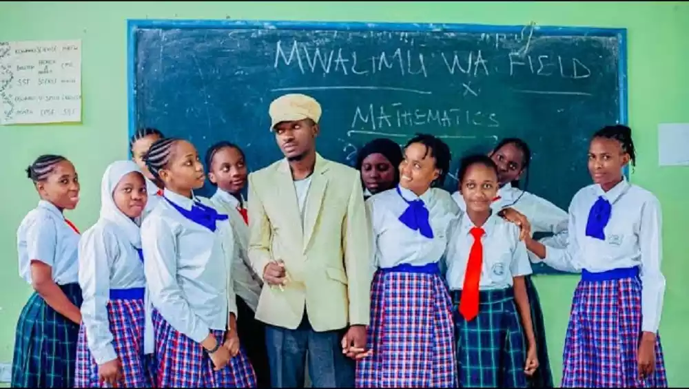 Yuzzo Mwamba Mwalimu wa Field Video