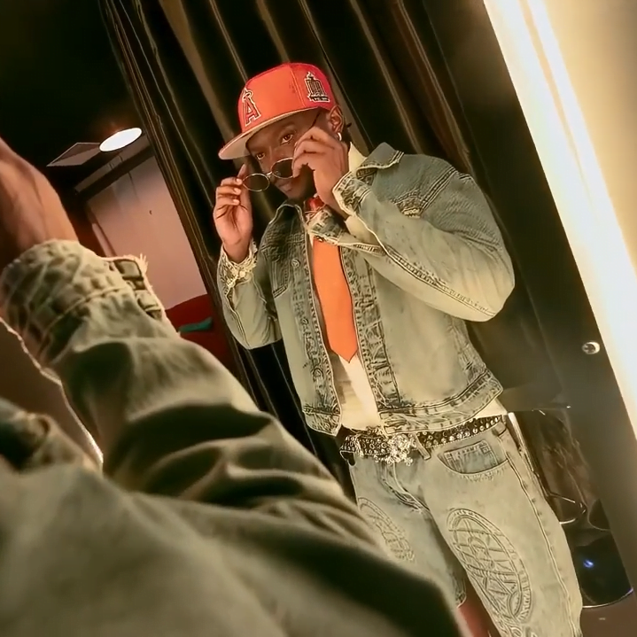 AY Masta Feat. Marioo Yule